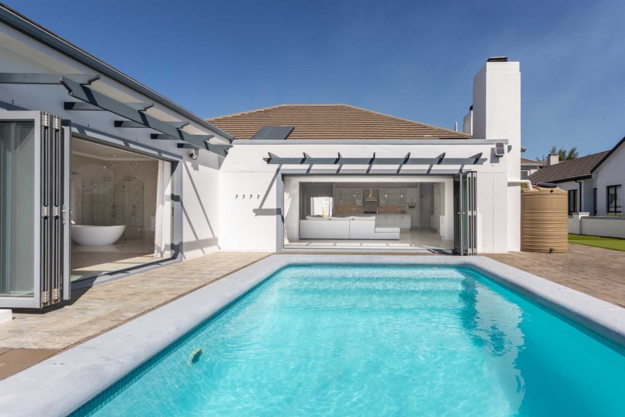 4 Bedroom Property for Sale in Val De Vie Estate Western Cape